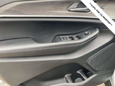 New 2025 Jeep Grand Cherokee L Limited w/ Luxury Tech Group II image 12