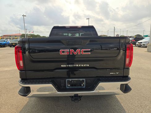 Used 2024 GMC Sierra 1500 SLT RWD image 4
