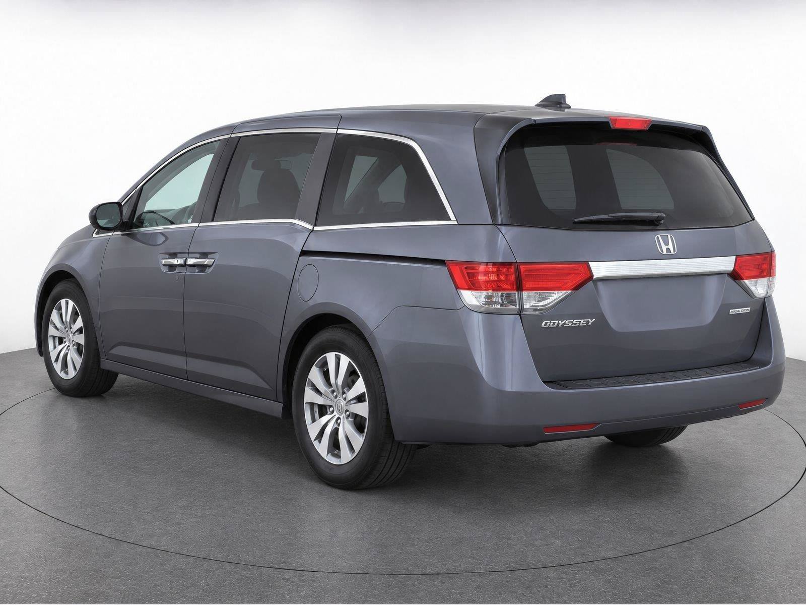 Used 2016 Honda Odyssey SE image 16