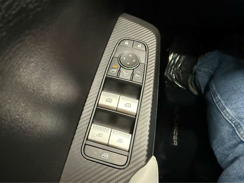 Used 2024 Mitsubishi Outlander SEL AWD/4WD image 16