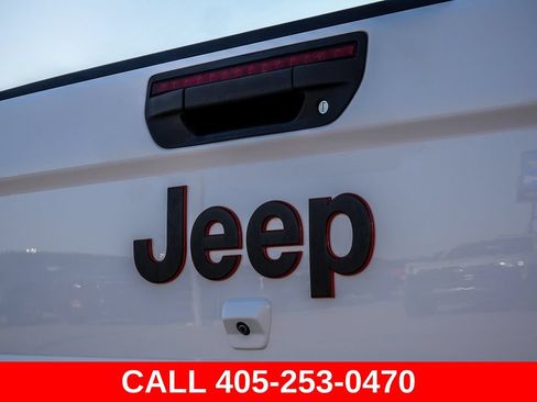 Used 2021 Jeep Gladiator Mojave AWD/4WD image 15
