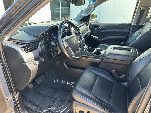 Used 2019 Chevrolet Suburban LT AWD/4WD image 9