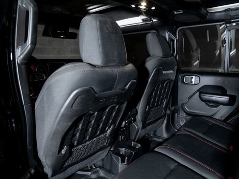 Used 2019 Jeep Wrangler Unlimited Rubicon image 25