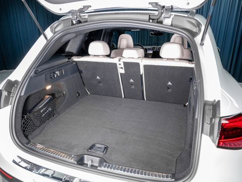 Used 2026 Mercedes-Benz GLC 300 image 6