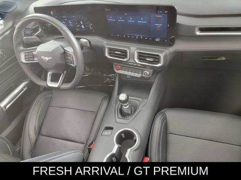 Used 2025 Ford Mustang GT Premium RWD image 32