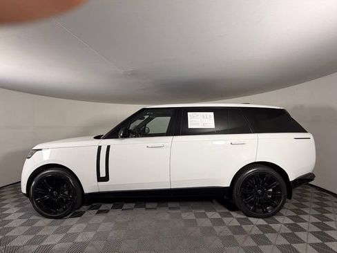 Certified 2025 Land Rover Range Rover Long Wheelbase SE AWD/4WD image 3
