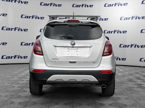Used 2018 Buick Encore Sport Touring AWD/4WD image 4