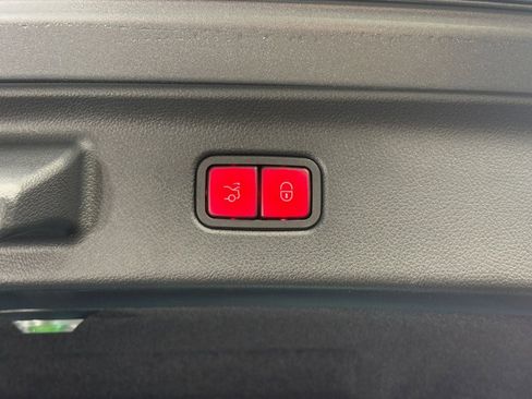 Used 2023 Mercedes-Benz S 580 4MATIC Sedan w/ AMG Line image 34