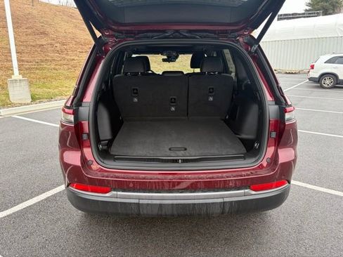 New 2026 Jeep Grand Cherokee Limited w/ Limited Altitude Package AWD/4WD image 7