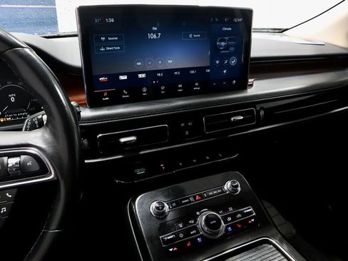 Used 2022 Lincoln Nautilus Reserve image 35