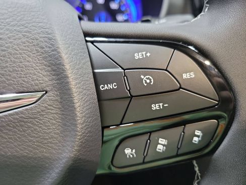 New 2026 Chrysler Pacifica Select w/ S Appearance Package AWD/4WD image 17