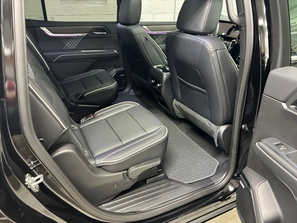 New 2027 GMC Acadia Denali AWD/4WD image 9