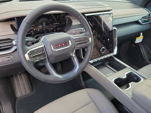 New 2026 GMC Acadia Elevation w/ Elevation Premium Package FWD image 10