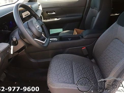 New 2026 Nissan Kicks SV w/ Cold Weather Package FWD image 12