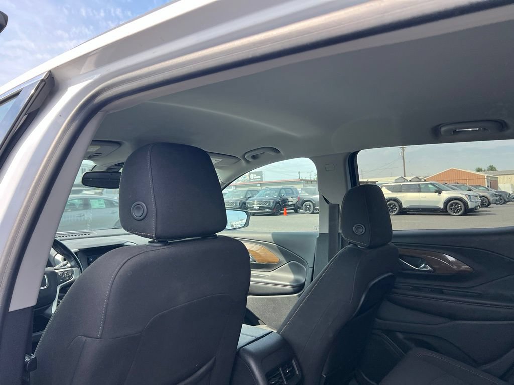 Used 2018 GMC Terrain SLE AWD/4WD image 9