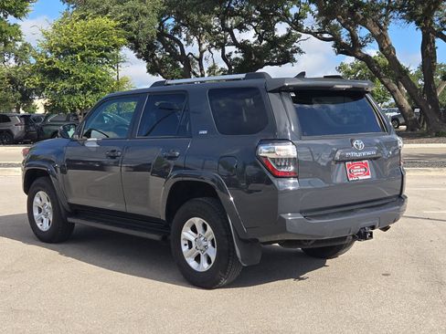 Used 2024 Toyota 4Runner SR5 AWD/4WD image 24