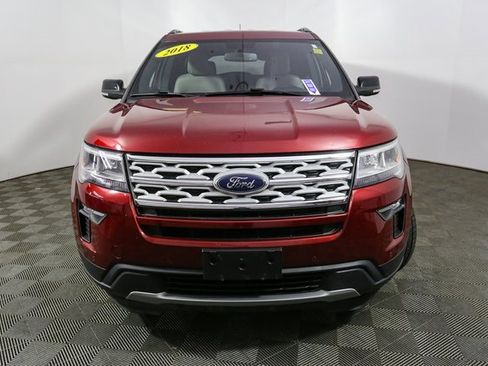 Used 2018 Ford Explorer XLT w/ Equipment Group 201A image 4