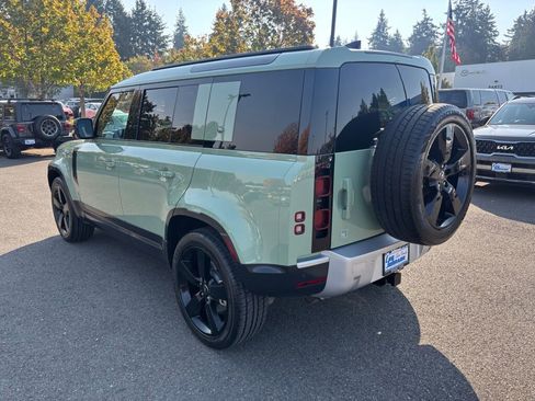 Used 2023 Land Rover Defender 110 75th Limited Edition image 7