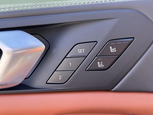 Used 2026 BMW X5 xDrive40i image 23