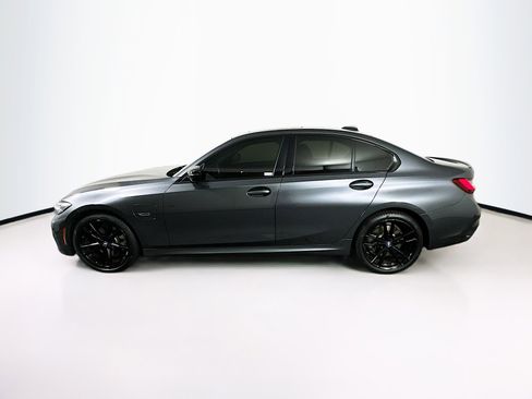 Used 2022 BMW 330e w/ M Sport Package image 4