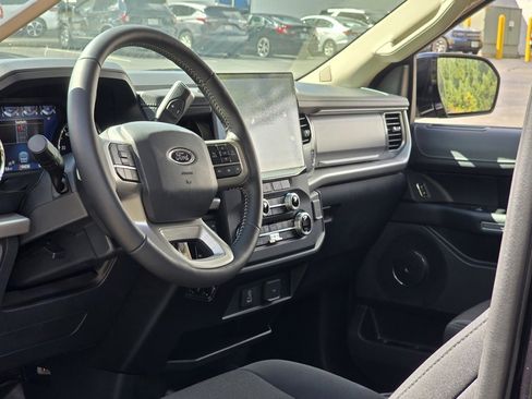 Used 2024 Ford Expedition XL image 14