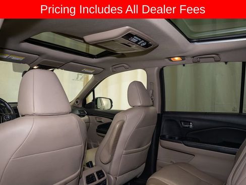 Used 2017 Honda Pilot Elite image 11