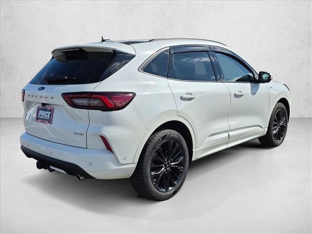 Used 2023 Ford Escape ST-Line Elite w/ Premium Technology Package AWD/4WD image 5