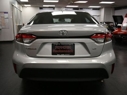 Certified 2024 Toyota Corolla LE image 6