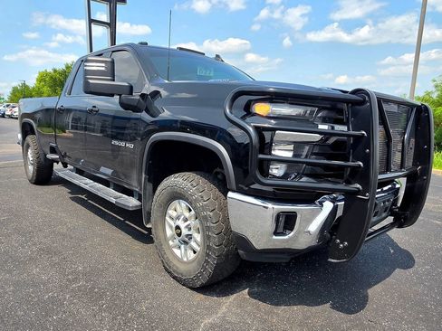 Used 2024 Chevrolet Silverado 2500 LT w/ Convenience Package AWD/4WD image 5