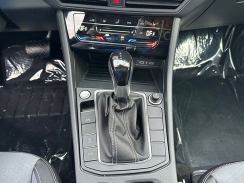 New 2026 Volkswagen Jetta SE FWD image 35