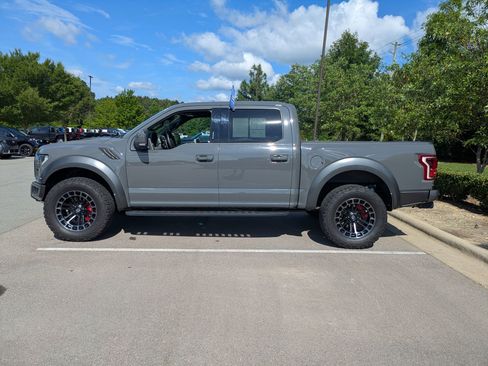 Used 2018 Ford F150 Raptor w/ Equipment Group 802A Luxury AWD/4WD image 7
