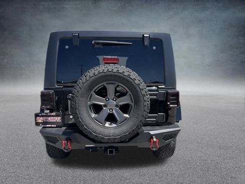Used 2015 Jeep Wrangler Unlimited Sahara w/ Connectivity Group AWD/4WD image 9