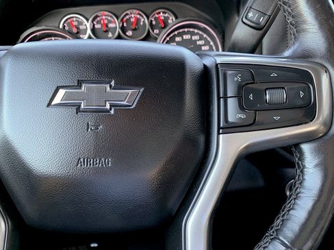 Used 2022 Chevrolet Silverado 1500 LT Trail Boss w/ Convenience Package II AWD/4WD image 21