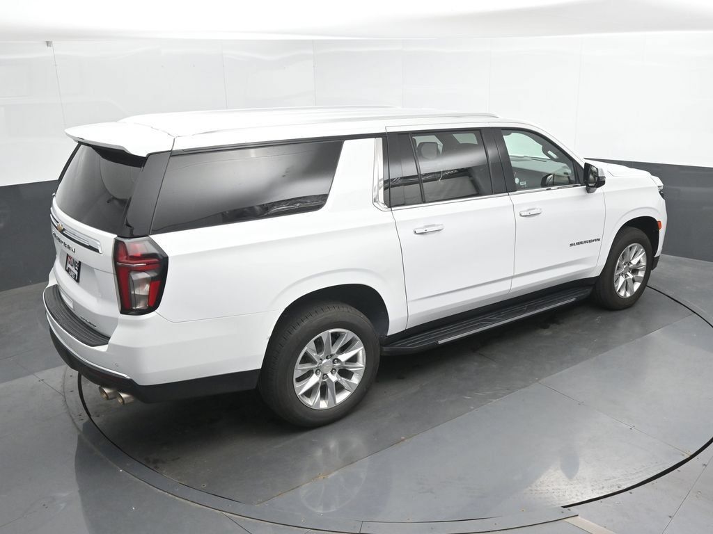 Used 2023 Chevrolet Suburban Premier AWD/4WD image 33