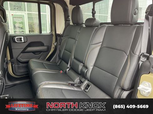 New 2026 Jeep Gladiator Sport AWD/4WD image 14