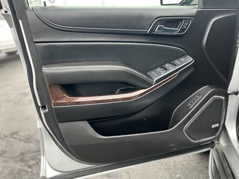 Used 2016 GMC Yukon XL SLT w/ Open Road Package image 10