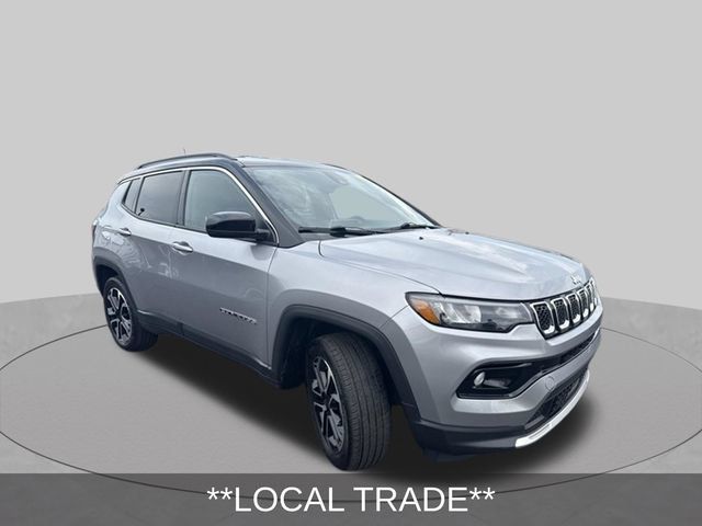 Used 2023 Jeep Compass Limited AWD/4WD image 3