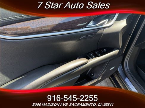 Used 2017 Cadillac XTS Luxury image 7