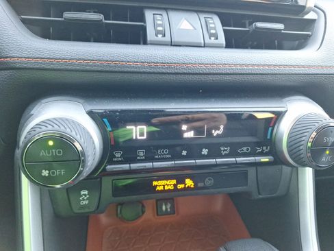 Used 2019 Toyota RAV4 Adventure image 28