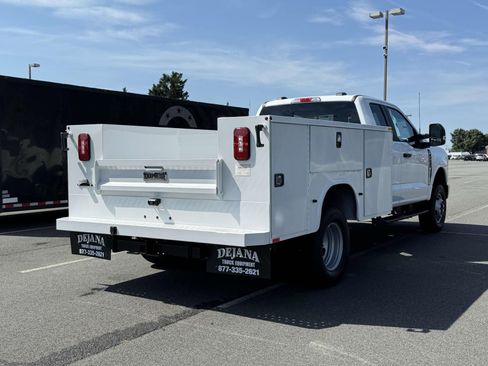 New 2025 Ford F350 XL w/ XL Chrome Package image 2