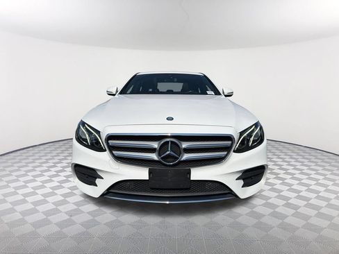 Used 2017 Mercedes-Benz E 300 image 2