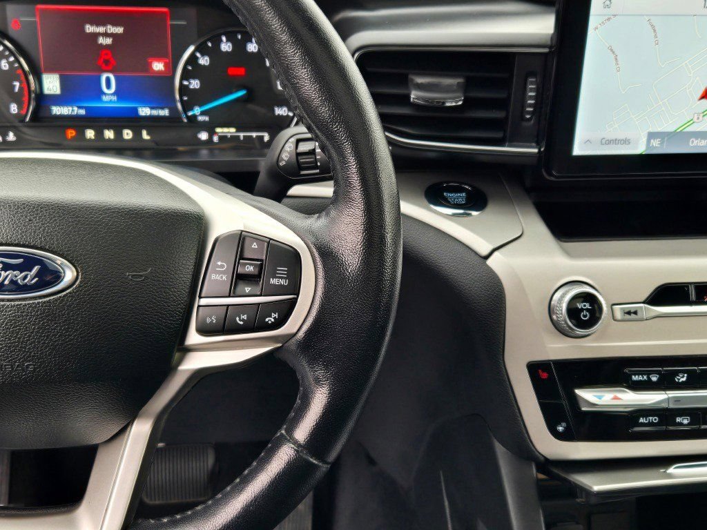 Used 2023 Ford Explorer XLT w/ Equipment Group 202A AWD/4WD image 34