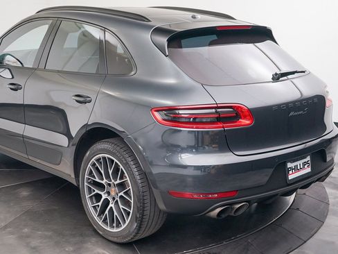Used 2018 Porsche Macan S image 10