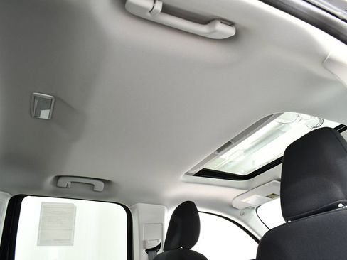 New 2026 Ford Maverick XLT AWD/4WD image 18