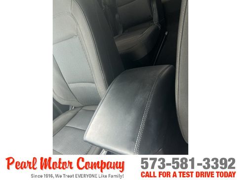 Used 2022 Ford Explorer XLT w/ Class IV Trailer Tow Package AWD/4WD image 19