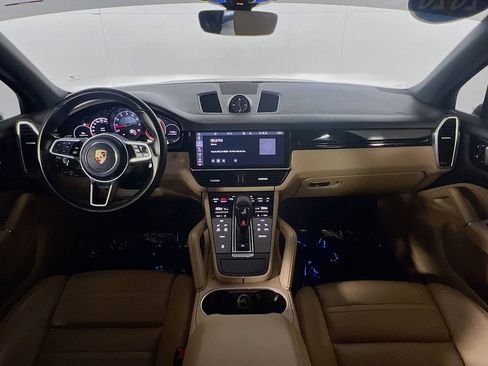 Used 2020 Porsche Cayenne AWD/4WD image 28