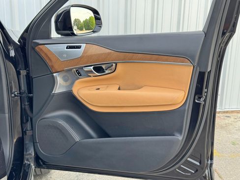 Used 2017 Volvo XC90 T8 Inscription w/ Vision Package image 44