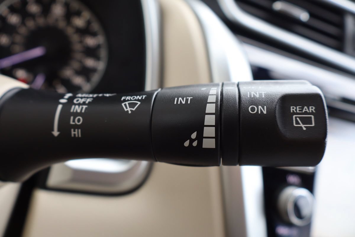 Used 2016 Nissan Murano Platinum w/ Platinum Technology Package FWD image 33