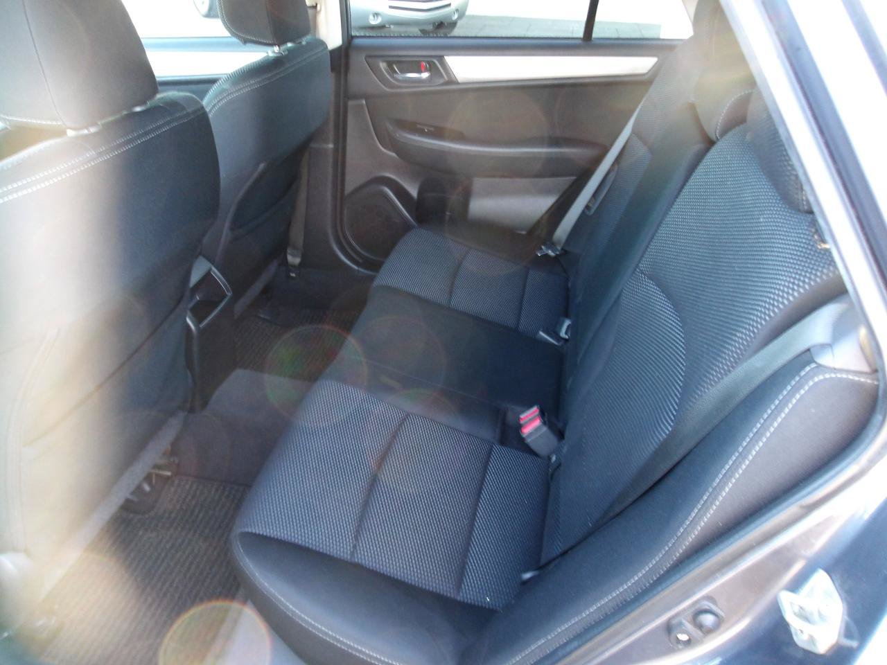 Used 2015 Subaru Outback 2.5i Premium AWD/4WD image 10