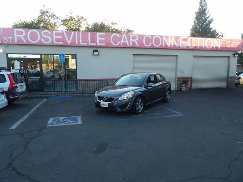 Used 2013 Volvo C30 FWD image 1